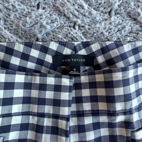Ann Taylor Pant - Picture 4 of 8